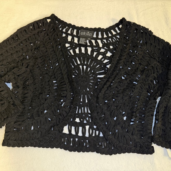 Etoile Jackets & Blazers - Etoile Black Hand Beaded Vest Evening‎ Collection Size Medium
Black